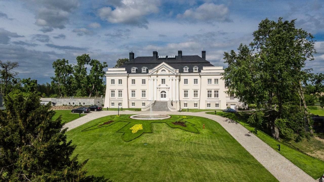 Palac Komierowo Sępólno Krajeńskie Buitenkant foto