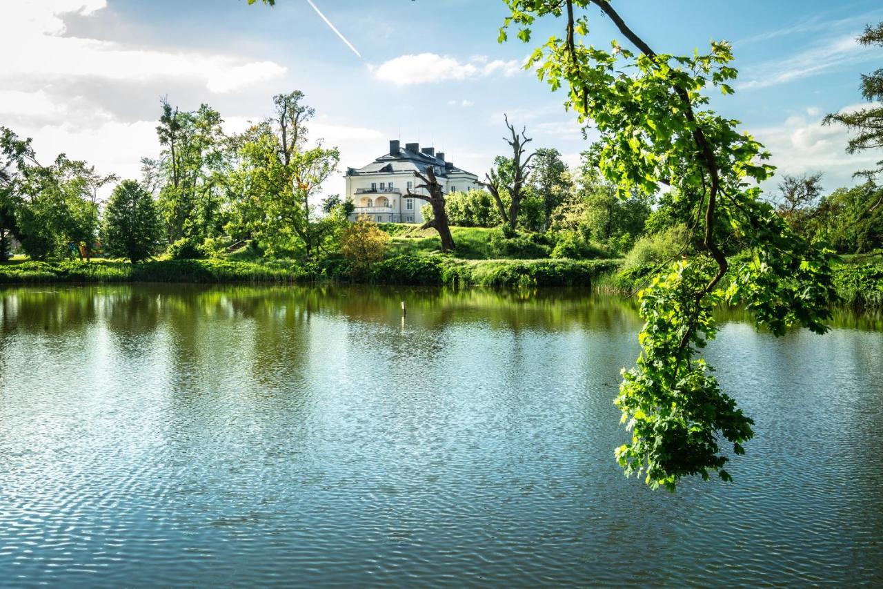 Palac Komierowo Sępólno Krajeńskie Buitenkant foto