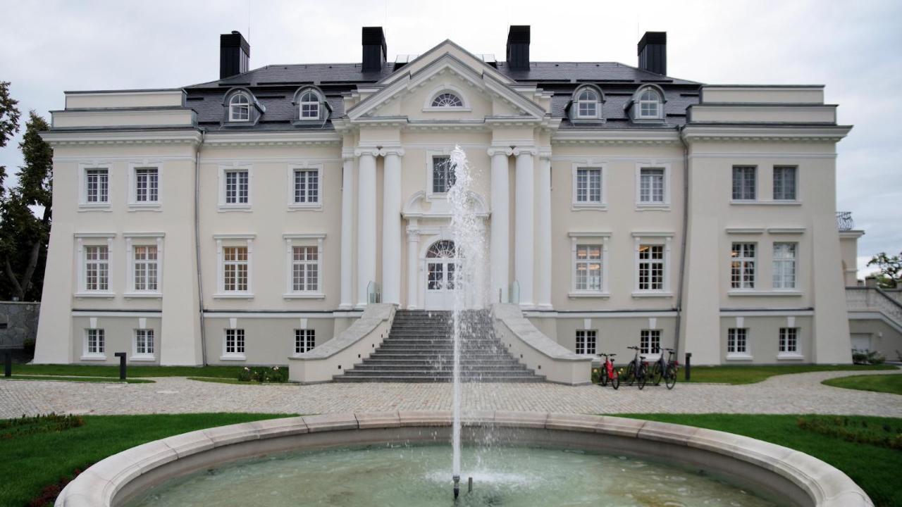 Palac Komierowo Sępólno Krajeńskie Buitenkant foto